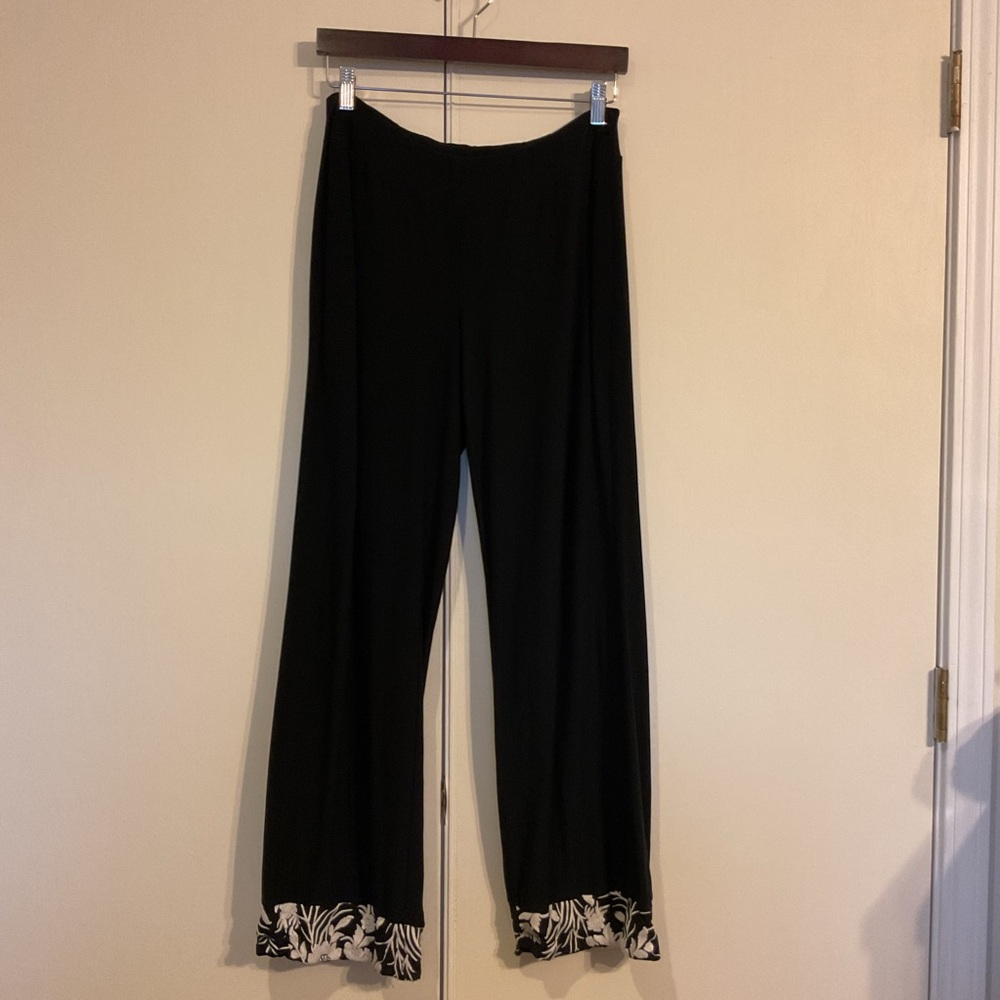 Soma Travelers Black Wide Leg White Embroidered Trim Jersey Knit Stretch Pants M
